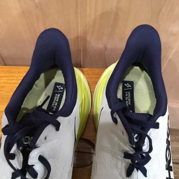 Mens HOKA One One Mach Profly Mesh Running Walking Shoe Size 13D - Picture 8 of 10